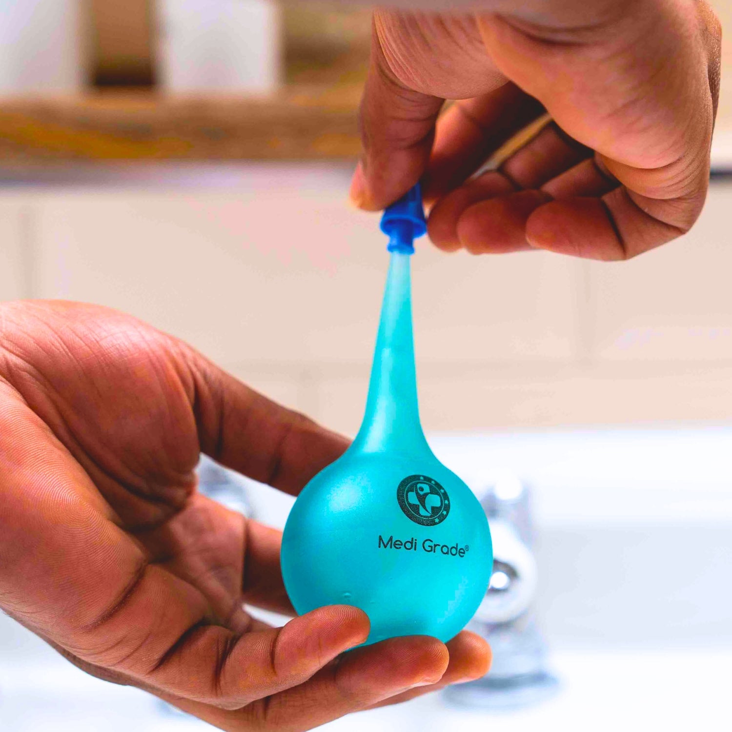 Medi Grade Ear Bulb Syringe – Gentle Ear Wax Removal Solution